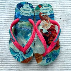 havaianas “Moana” Ultimate Summer Flip Flops